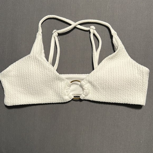 Woman’s 2 piece bathing suit - Picture 4 of 6